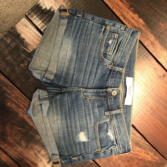 Denim shorts! - Picture 2 of 5